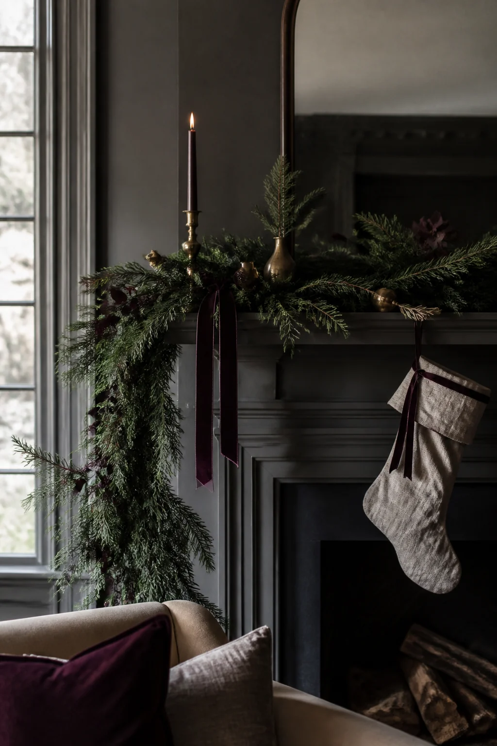 11 Warm Holiday Mantel Decorating Ideas for Dark Wood — styling detail